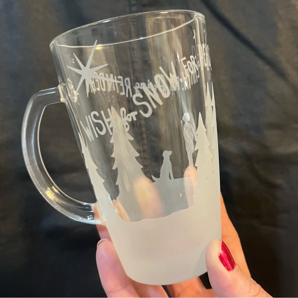2009 Starbucks Winter Christmas Holiday Etched Glass Coffee Tea Hot Cocoa Mug